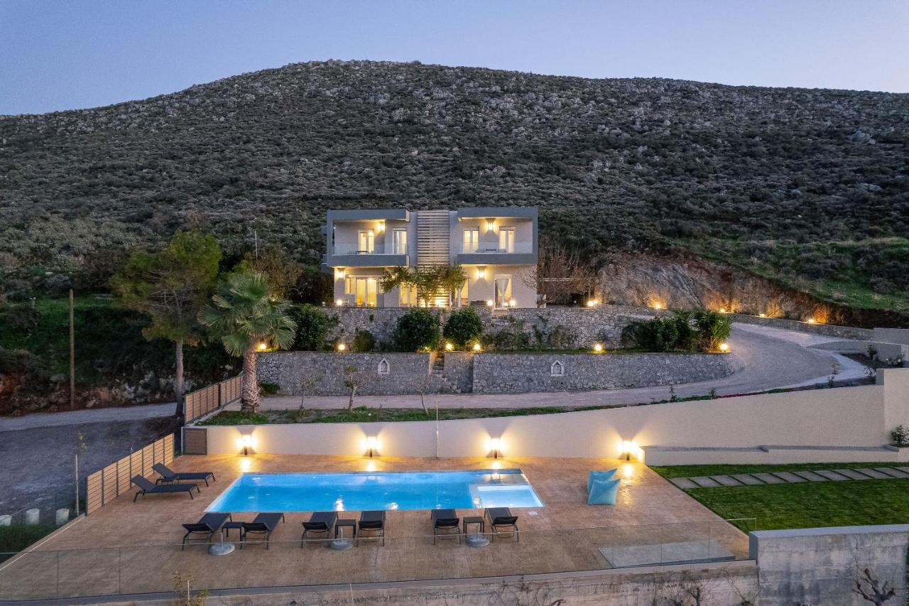 Апарт отель Pietra Di Mare Petres  Экстерьер фото
